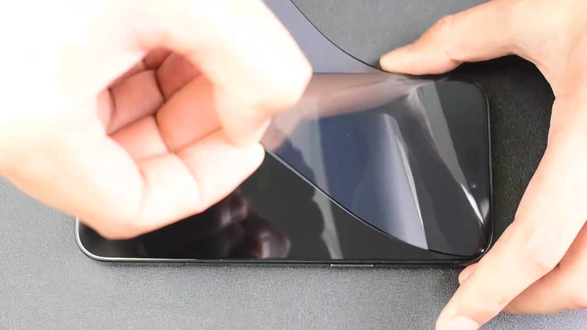 YCYMO flexible glass